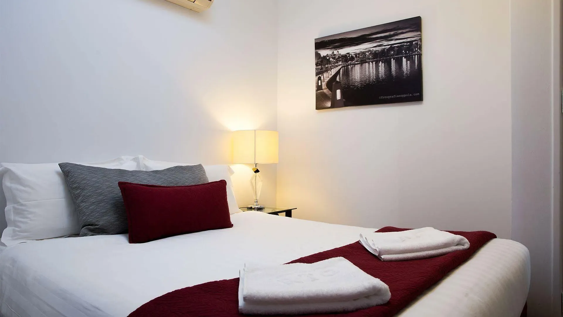 **** Aparthotel Regal Apartments Perth Australia